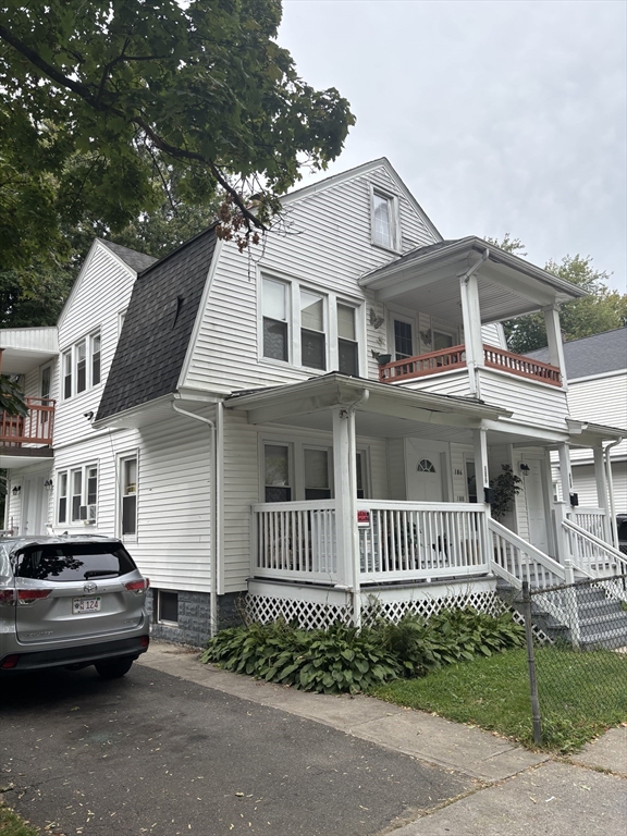 186-188 College St, Springfield, Massachusetts, 4 Bedrooms Bedrooms, 10 Rooms Rooms,2 BathroomsBathrooms,Residential Income,For Sale,College St,73423824