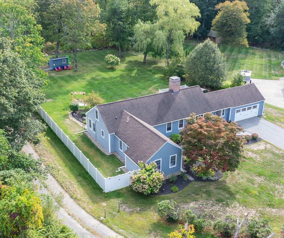 10 Hammond Way, Andover, Massachusetts, 3 Bedrooms Bedrooms, 6 Rooms Rooms,2.5 BathroomsBathrooms,Residential,For Sale,Hammond Way,73434512