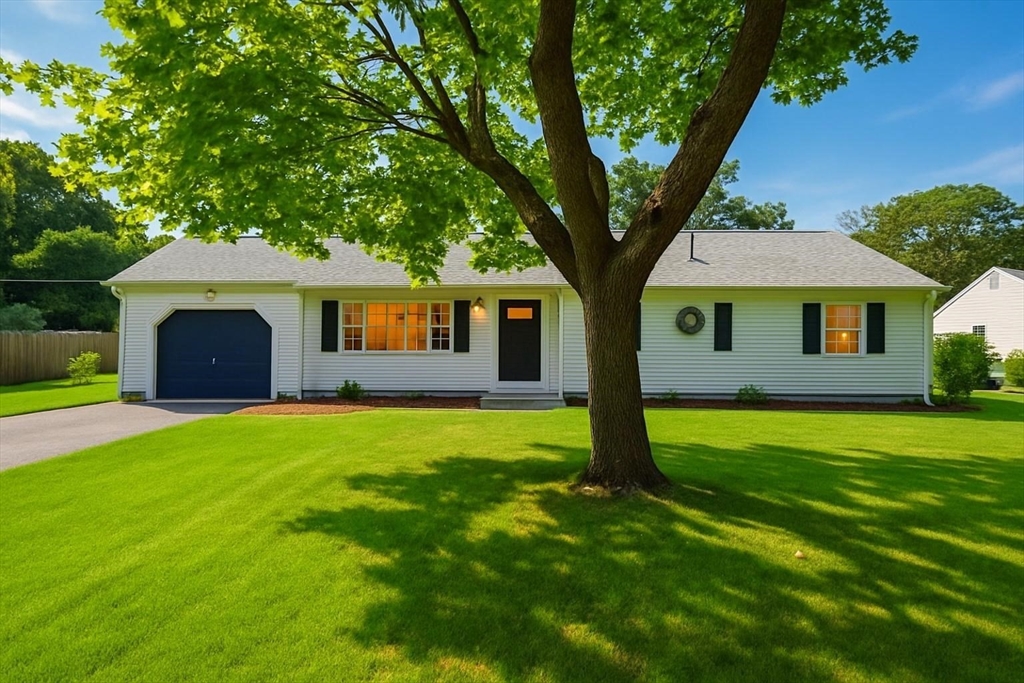 5 Canterbury Cir, Barnstable, Massachusetts, 3 Bedrooms Bedrooms, 6 Rooms Rooms,2 BathroomsBathrooms,Residential,For Sale,Canterbury Cir,73433096