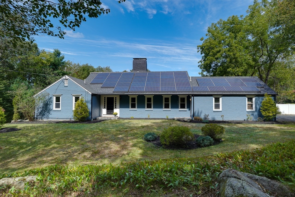 68 Old Harvard Rd, Bolton, Massachusetts, 3 Bedrooms Bedrooms, 11 Rooms Rooms,2 BathroomsBathrooms,Residential,For Sale,Old Harvard Rd,73429668