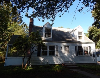 24 Moorland St, Amherst, Massachusetts, 3 Bedrooms Bedrooms, 6 Rooms Rooms,2 BathroomsBathrooms,Residential,For Sale,Moorland St,73427506