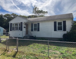 56 Arthur St, Pawtucket, Rhode Island, 3 Bedrooms Bedrooms, 7 Rooms Rooms,1 BathroomBathrooms,Residential,For Sale,Arthur St,73435656