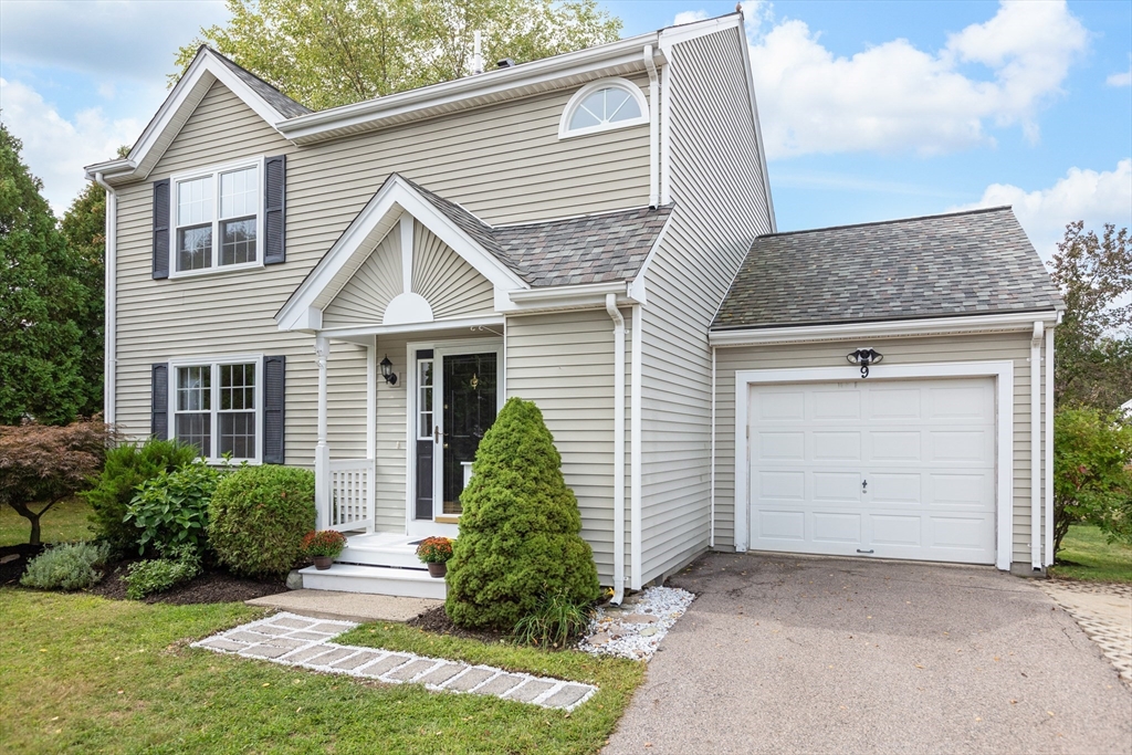 9 Heritage Path, Millis, Massachusetts, 3 Bedrooms Bedrooms, 8 Rooms Rooms,1.5 BathroomsBathrooms,Residential,For Sale,Heritage Path,73429317