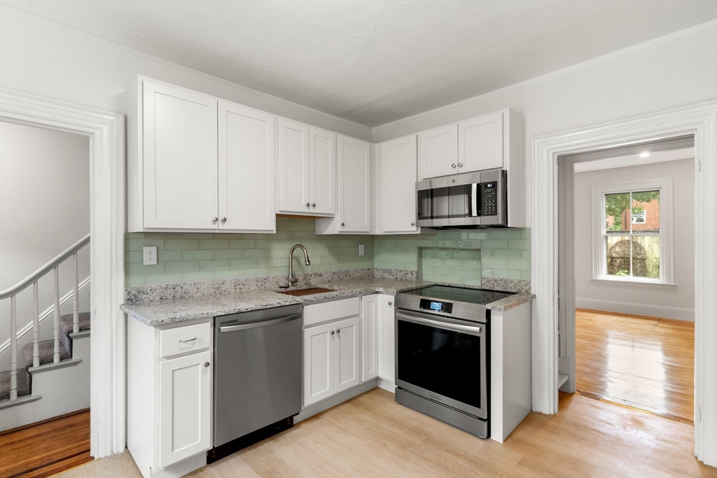 4 Mason Street, Cambridge, Massachusetts, 1 Bedroom Bedrooms, 4 Rooms Rooms,1 BathroomBathrooms,Residential Lease,For Rent,Mason Street,73415155
