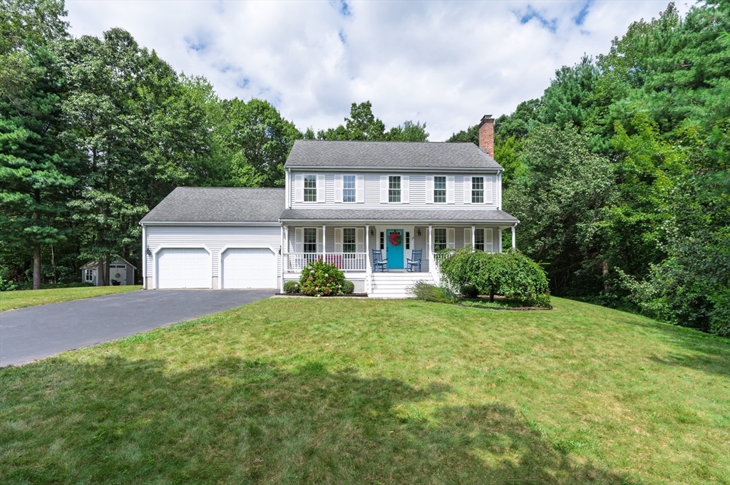 16 Bradner Street, Foxboro, Massachusetts, 4 Bedrooms Bedrooms, 8 Rooms Rooms,2.5 BathroomsBathrooms,Residential,For Sale,Bradner Street,73423071