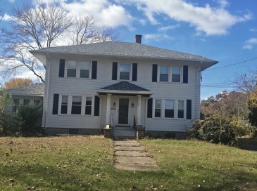 40 Catalpa Ter, Springfield, Massachusetts, 5 Bedrooms Bedrooms, 8 Rooms Rooms,2.5 BathroomsBathrooms,Residential Lease,For Rent,Catalpa Ter,73449554