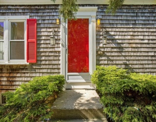 13 Hammond St., Mattapoisett, Massachusetts, 5 Bedrooms Bedrooms, 7 Rooms Rooms,2 BathroomsBathrooms,Residential,For Sale,Hammond St.,73424264