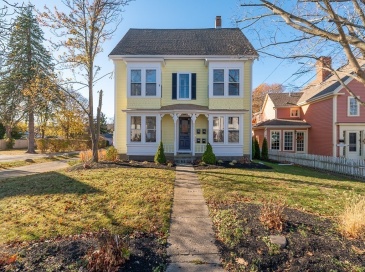 123 Main Street, Rockport, Massachusetts, 2 Rooms Rooms,1 BathroomBathrooms,Residential,For Sale,Main Street,73314003 123 Main Street, Rockport, Massachusetts, 2 Rooms Rooms,1 BathroomBathrooms,Residential,For Sale,Main Street,73314003