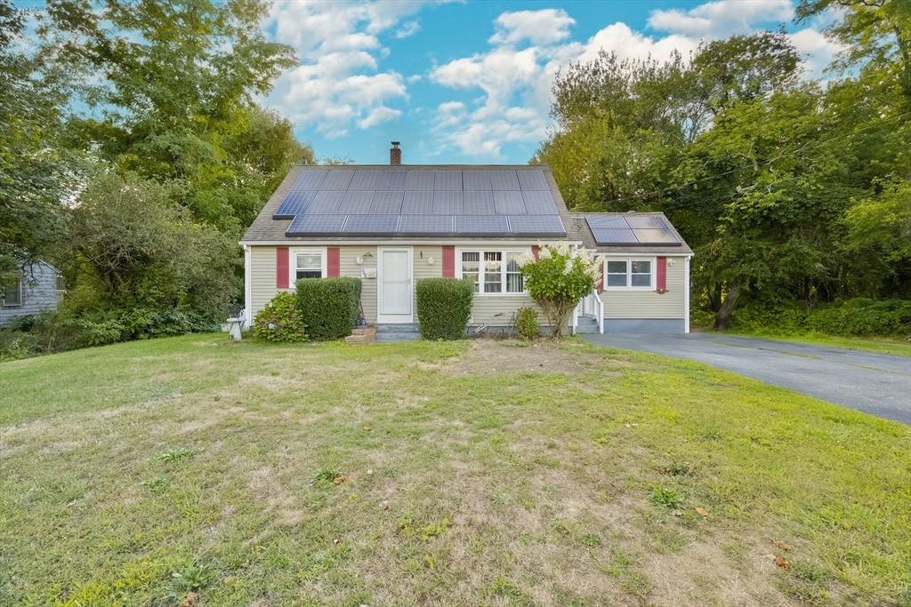 264 Hortonville Rd, Swansea, Massachusetts, 4 Bedrooms Bedrooms, 7 Rooms Rooms,1.5 BathroomsBathrooms,Residential,For Sale,Hortonville Rd,73427837