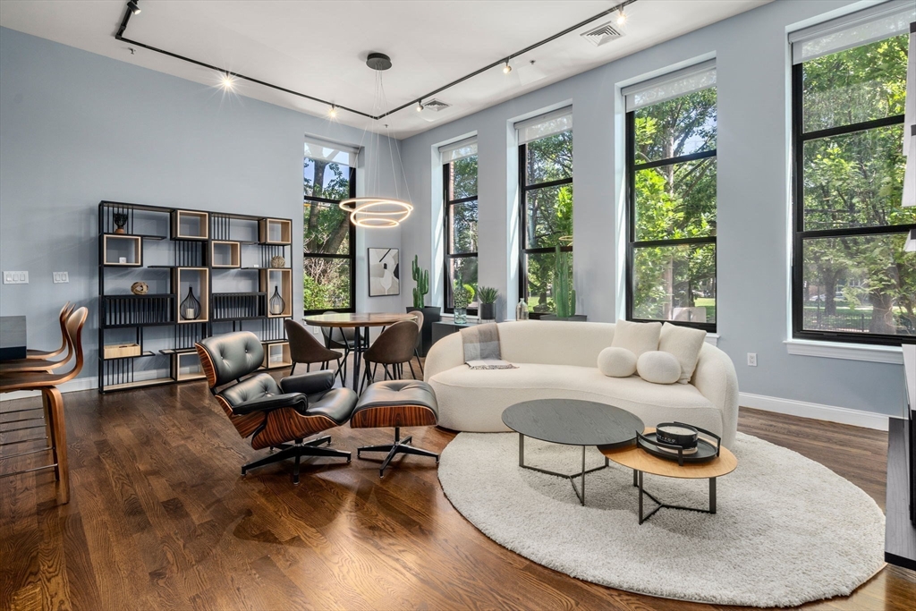 20 Corporal Mcternan St, Cambridge, Massachusetts, 3 Bedrooms Bedrooms, 5 Rooms Rooms,3 BathroomsBathrooms,Residential Lease,For Rent,Corporal Mcternan St,73394206