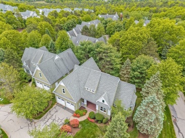 7 Aberdeen, Plymouth, Massachusetts, 2 Bedrooms Bedrooms, 7 Rooms Rooms,2.5 BathroomsBathrooms,Residential,For Sale,Aberdeen,73383824