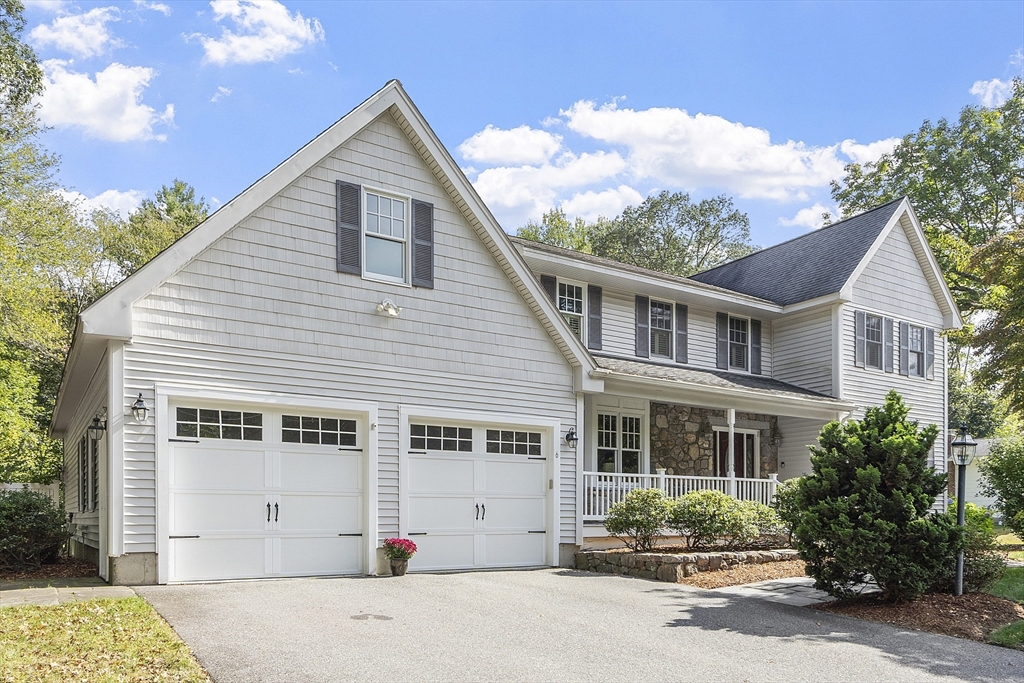 6 Green Valley Dr, Chelmsford, Massachusetts, 4 Bedrooms Bedrooms, 11 Rooms Rooms,4.5 BathroomsBathrooms,Residential,For Sale,Green Valley Dr,73433201