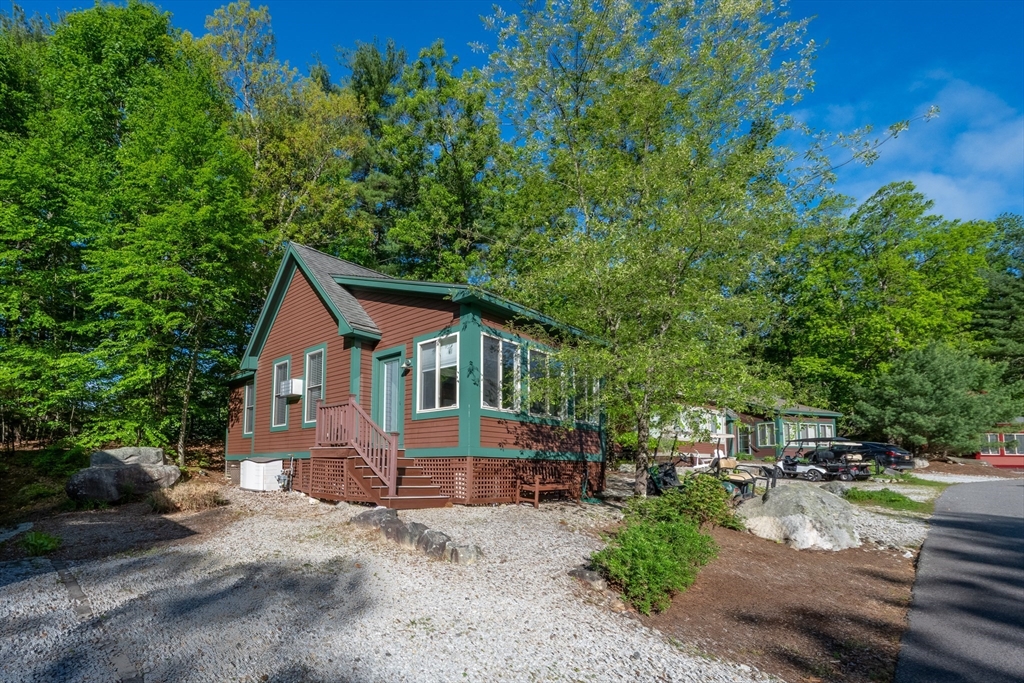 18 Big Rock Trl, Westford, Massachusetts, 2 Bedrooms Bedrooms, 5 Rooms Rooms,1 BathroomBathrooms,Residential,For Sale,Big Rock Trl,73377480