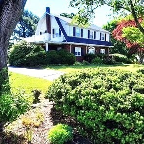 101 Standish Ave, Plymouth, Massachusetts, 3 Bedrooms Bedrooms, 6 Rooms Rooms,1 BathroomBathrooms,Residential,For Sale,Standish Ave,73411846