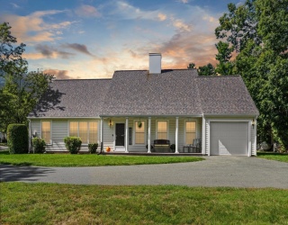 43 Kathleen Grant Rd, Easton, Massachusetts, 3 Bedrooms Bedrooms, 5 Rooms Rooms,2 BathroomsBathrooms,Residential,For Sale,Kathleen Grant Rd,73433276