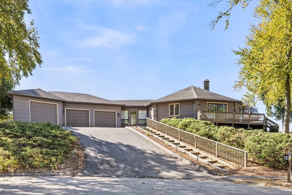 64 Dowds Ln, Chicopee, Massachusetts, 2 Bedrooms Bedrooms, 4 Rooms Rooms,1.5 BathroomsBathrooms,Residential,For Sale,Dowds Ln,73439969