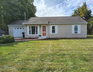 37 Alton Dr, Dudley, Massachusetts, 2 Bedrooms Bedrooms, 5 Rooms Rooms,1 BathroomBathrooms,Residential,For Sale,Alton Dr,73432489