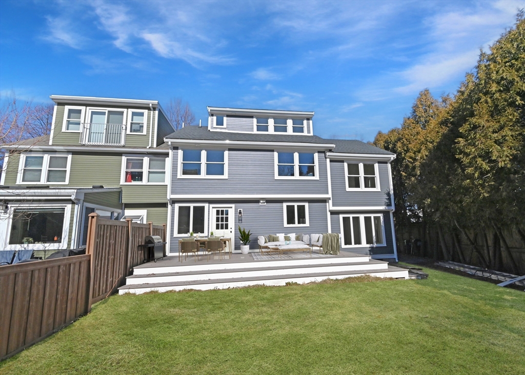 21 Cornelius Way, Cambridge, Massachusetts, 4 Bedrooms Bedrooms, 8 Rooms Rooms,5 BathroomsBathrooms,Residential Lease,For Rent,Cornelius Way,73421890