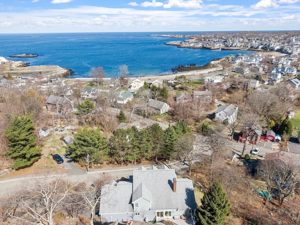 1 Doctors Run, Rockport, Massachusetts, 4 Bedrooms Bedrooms, 9 Rooms Rooms,3.5 BathroomsBathrooms,Residential,For Sale,Doctors Run,73359752