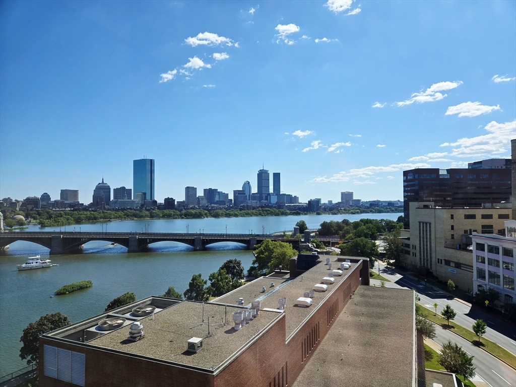 75-83 Cambridge Pkwy, Cambridge, Massachusetts, 2 Bedrooms Bedrooms, 4 Rooms Rooms,2.5 BathroomsBathrooms,Residential Lease,For Rent,Cambridge Pkwy,73421522