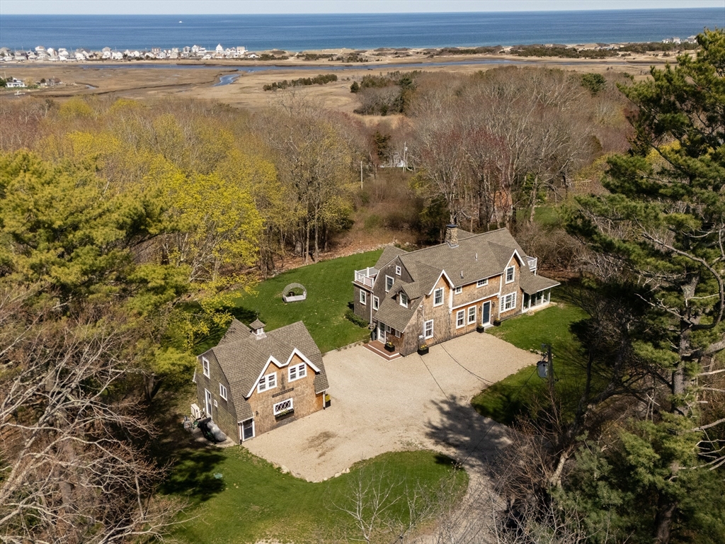 35 Mayflower Rd, Marshfield, Massachusetts, 6 Bedrooms Bedrooms, 12 Rooms Rooms,3.5 BathroomsBathrooms,Residential,For Sale,Mayflower Rd,73367208