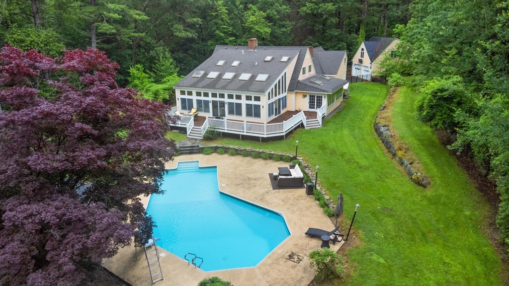 41B Washington Street, Boxford, Massachusetts, 4 Bedrooms Bedrooms, 11 Rooms Rooms,3.5 BathroomsBathrooms,Residential,For Sale,Washington Street,73394113