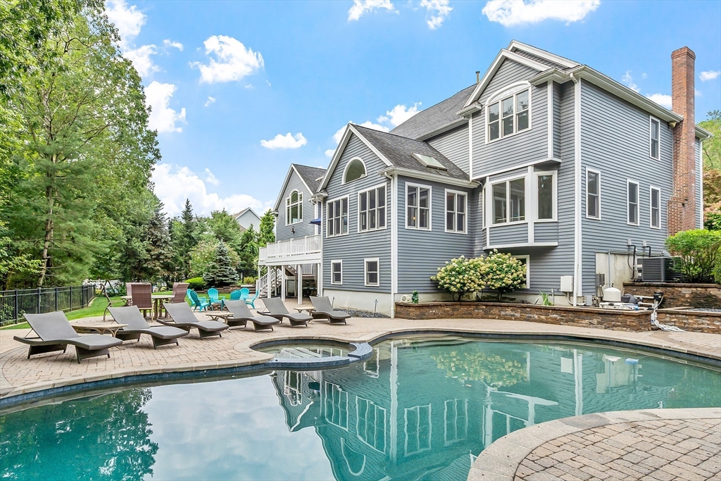 125 Lancaster Rd, North Andover, Massachusetts, 4 Bedrooms Bedrooms, 10 Rooms Rooms,4.5 BathroomsBathrooms,Residential,For Sale,Lancaster Rd,73419445