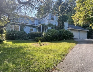 179 Whitins Road, Sutton, Massachusetts, 4 Bedrooms Bedrooms, 9 Rooms Rooms,2 BathroomsBathrooms,Residential,For Sale,Whitins Road,73415810