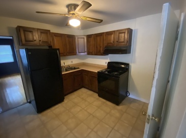 4 Edmonds Way, Gloucester, Massachusetts, 1 Bedroom Bedrooms, 3 Rooms Rooms,1 BathroomBathrooms,Residential Lease,For Rent,Edmonds Way,73449677