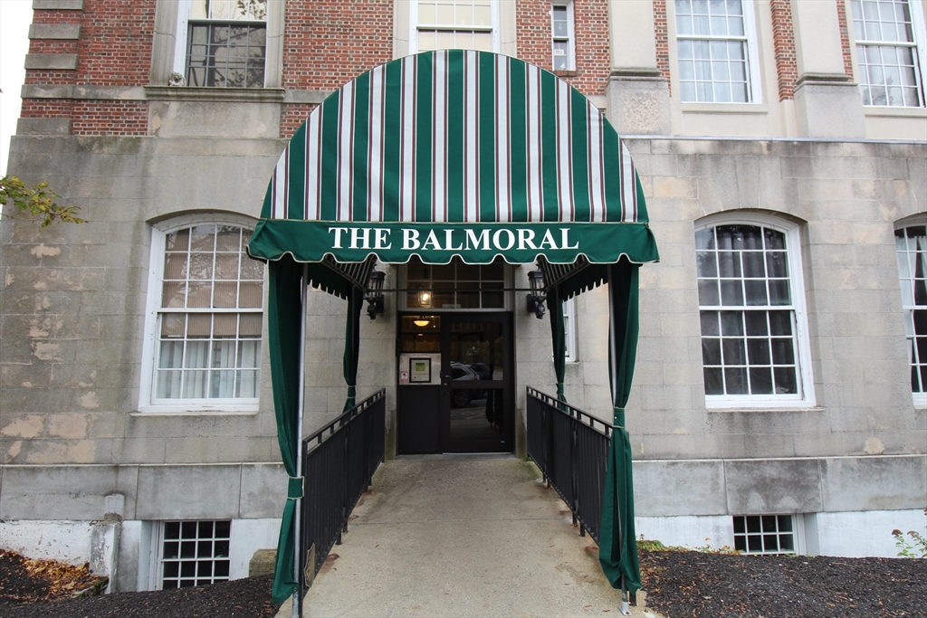 16 Balmoral Street, Andover, Massachusetts, 2 Bedrooms Bedrooms, 4 Rooms Rooms,2 BathroomsBathrooms,Residential Lease,For Rent,Balmoral Street,73449720