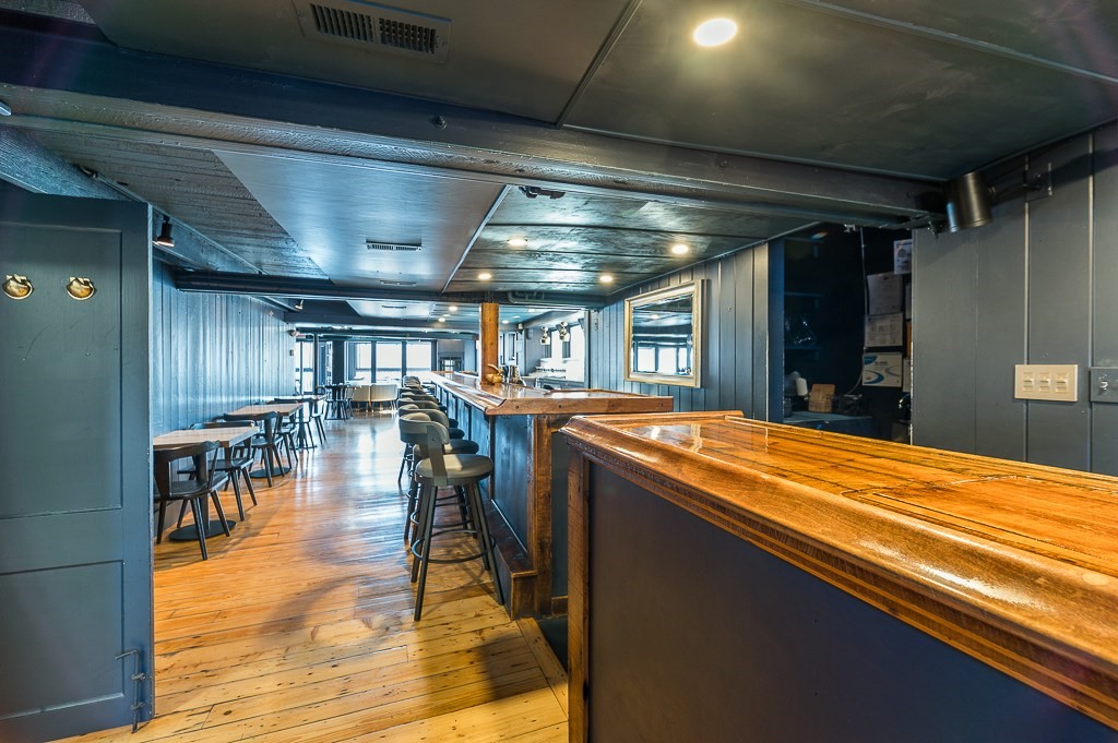 73 Rocky Neck Ave., Gloucester, Massachusetts, ,Commercial Sale,For Sale,Rocky Neck Ave.,73362101