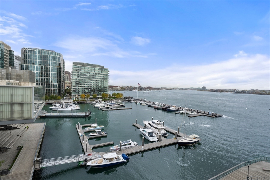 300 Pier 4 Blvd, Boston, Massachusetts, 3 Bedrooms Bedrooms, 7 Rooms Rooms,3.5 BathroomsBathrooms,Residential,For Sale,Pier 4 Blvd,73449780