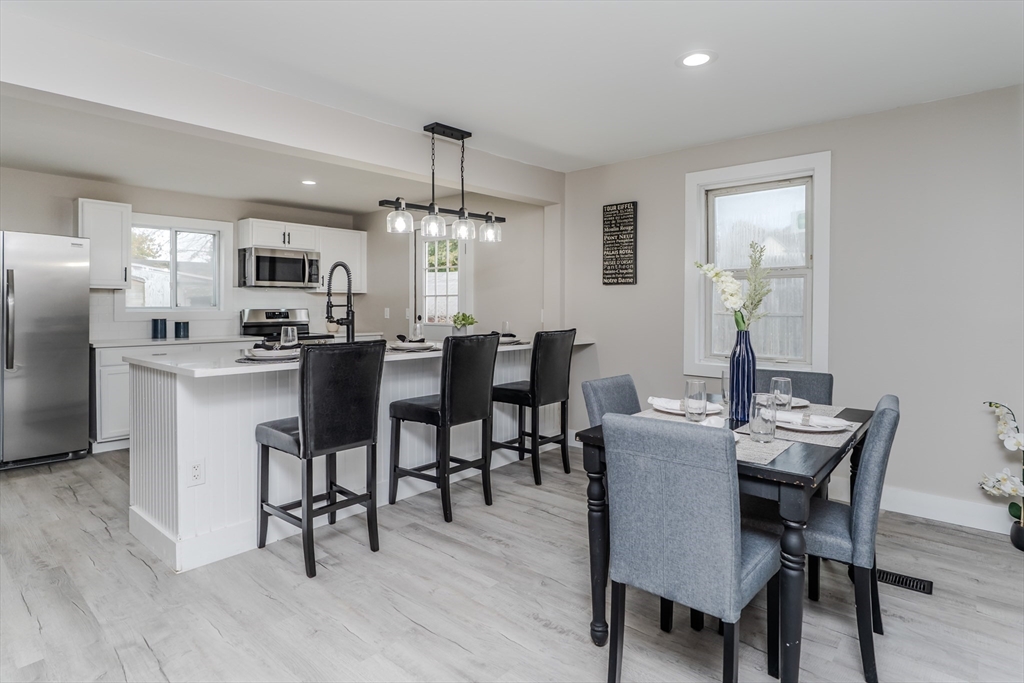 7 Webb Ct, Ware, Massachusetts, 3 Bedrooms Bedrooms, 6 Rooms Rooms,2 BathroomsBathrooms,Residential,For Sale,Webb Ct,73449859