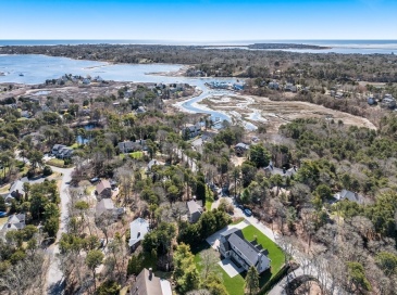 45 Meadow View Rd South, Chatham, Massachusetts, 4 Bedrooms Bedrooms, 8 Rooms Rooms,5.5 BathroomsBathrooms,Residential,For Sale,Meadow View Rd South,73268296