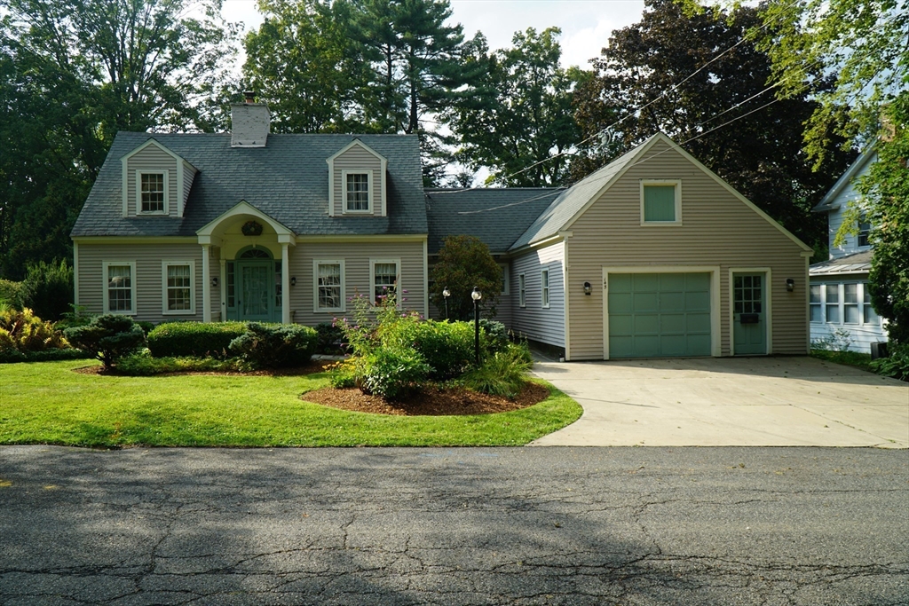 145 Marion Ave, North Adams, Massachusetts, 3 Bedrooms Bedrooms, 7 Rooms Rooms,1.5 BathroomsBathrooms,Residential,For Sale,Marion Ave,73426304