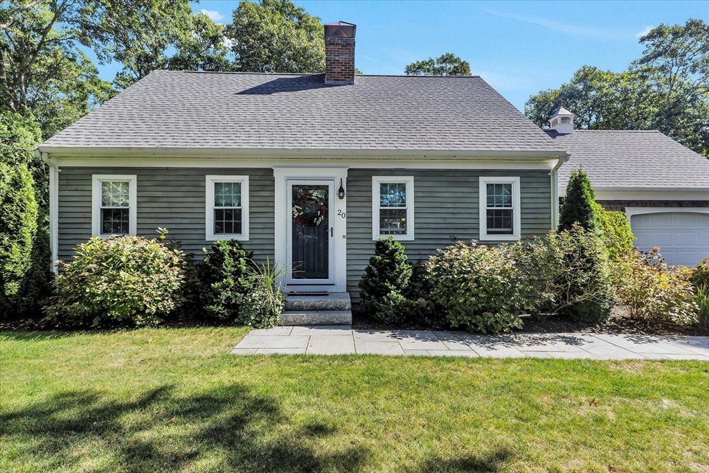 20 Trophy Ln, Yarmouth, Massachusetts, 4 Bedrooms Bedrooms, 7 Rooms Rooms,2 BathroomsBathrooms,Residential,For Sale,Trophy Ln,73432569