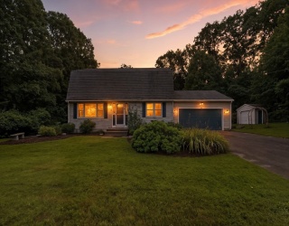 66 Ely Rd, Monson, Massachusetts, 3 Bedrooms Bedrooms, 8 Rooms Rooms,2 BathroomsBathrooms,Residential,For Sale,Ely Rd,73421371