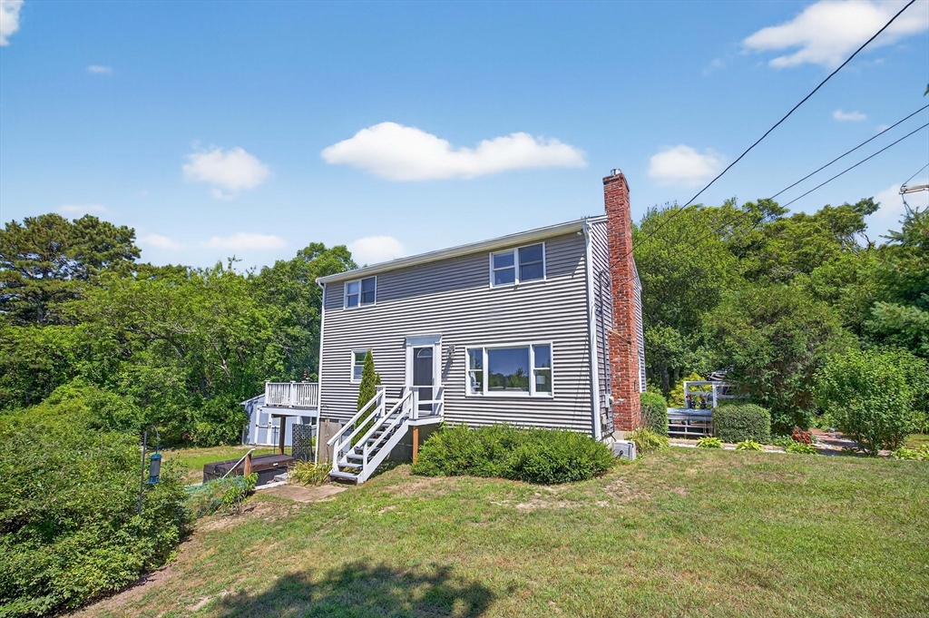 181 Head Of The Bay Rd, Bourne, Massachusetts, 3 Bedrooms Bedrooms, 7 Rooms Rooms,2 BathroomsBathrooms,Residential,For Sale,Head Of The Bay Rd,73411044