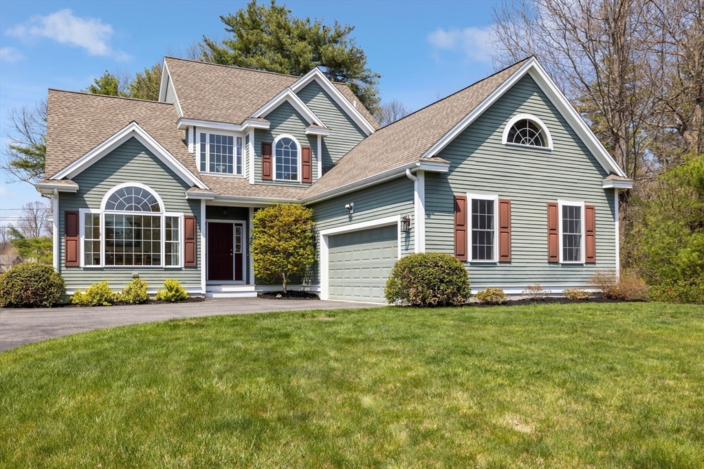 2 Oakes Landing, Shirley, Massachusetts, 3 Bedrooms Bedrooms, 6 Rooms Rooms,2.5 BathroomsBathrooms,Residential,For Sale,Oakes Landing,73417138