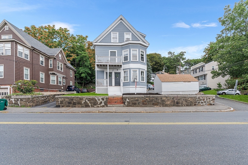 55-57 Linwood Rd, Lynn, Massachusetts, 6 Bedrooms Bedrooms, 17 Rooms Rooms,3 BathroomsBathrooms,Residential Income,For Sale,Linwood Rd,73422436