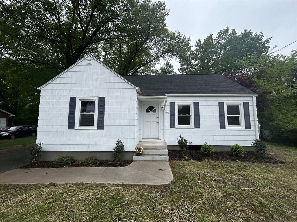 592 Prospect St, Chicopee, Massachusetts, 3 Bedrooms Bedrooms, 6 Rooms Rooms,1 BathroomBathrooms,Residential,For Sale,Prospect St,73367857