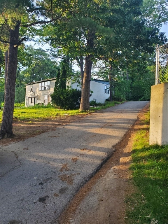 217 White Pond Rd, Lancaster, Massachusetts, 6 Bedrooms Bedrooms, 15 Rooms Rooms,5 BathroomsBathrooms,Residential Income,For Sale,White Pond Rd,73418355