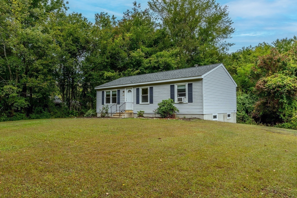 231 Osborne Rd, Ware, Massachusetts, 3 Bedrooms Bedrooms, 7 Rooms Rooms,1 BathroomBathrooms,Residential,For Sale,Osborne Rd,73432354