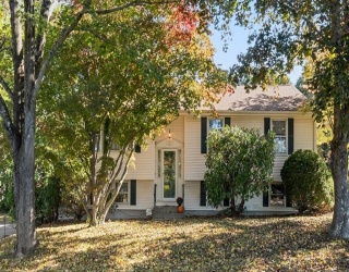 16 Ward Ln, Westborough, Massachusetts, 3 Bedrooms Bedrooms, 8 Rooms Rooms,2 BathroomsBathrooms,Residential,For Sale,Ward Ln,73439201