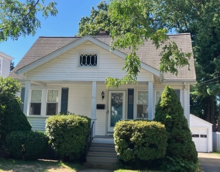 83 Mountain, East Providence, Rhode Island, 2 Bedrooms Bedrooms, 6 Rooms Rooms,1.5 BathroomsBathrooms,Residential,For Sale,Mountain,73423330
