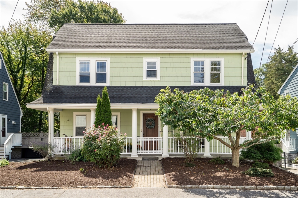 62 Florence Rd, Waltham, Massachusetts, 3 Bedrooms Bedrooms, 7 Rooms Rooms,2.5 BathroomsBathrooms,Residential,For Sale,Florence Rd,73432279