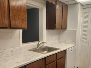 55 Greentree Ln, Weymouth, Massachusetts, 2 Bedrooms Bedrooms, 4 Rooms Rooms,1.5 BathroomsBathrooms,Residential,For Sale,Greentree Ln,73398330