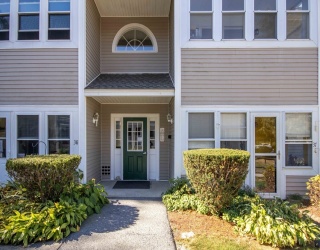 491 Mammoth Road, Londonderry, New Hampshire, 2 Bedrooms Bedrooms, 4 Rooms Rooms,2 BathroomsBathrooms,Residential Lease,For Rent,Mammoth Road,73433885