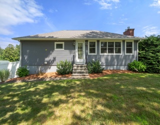 173 Putnam Hill Rd, Sutton, Massachusetts, 2 Bedrooms Bedrooms, 7 Rooms Rooms,2.5 BathroomsBathrooms,Residential,For Sale,Putnam Hill Rd,73417840