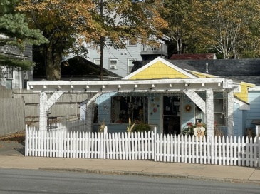 470 Humphrey Street, Swampscott, Massachusetts, ,Commercial Lease,For Rent,Humphrey Street,73450045